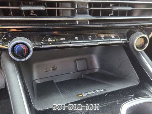 Used 2024 Chevrolet Traverse LT FWD image 25