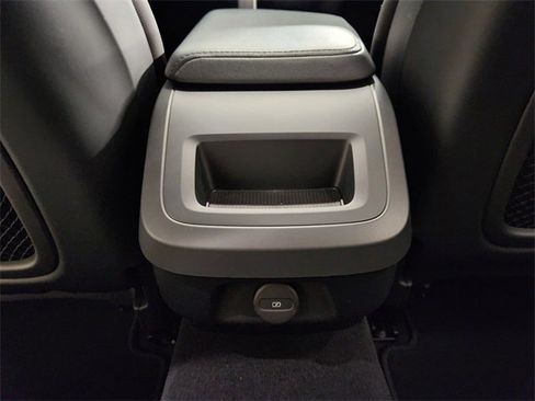 Used 2024 Volvo S60 B5 Core image 31