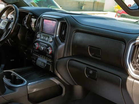Used 2020 GMC Sierra 1500 AT4 w/ AT4 Premium Package AWD/4WD image 11