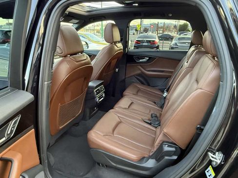 Used 2018 Audi Q7 3.0T Prestige w/ Prestige Package image 6