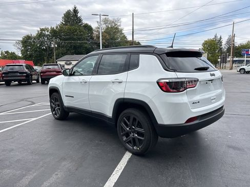 New 2026 Jeep Compass Limited image 5