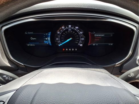 Used 2020 Ford Fusion SE AWD/4WD image 15