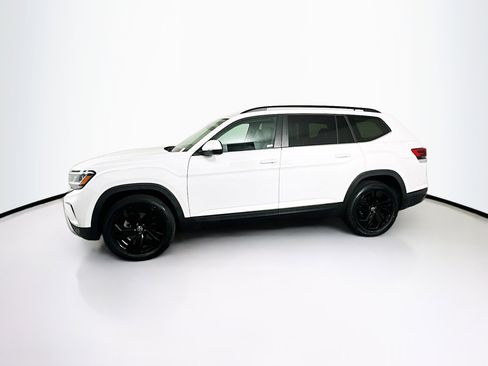 Used 2023 Volkswagen Atlas SE image 4