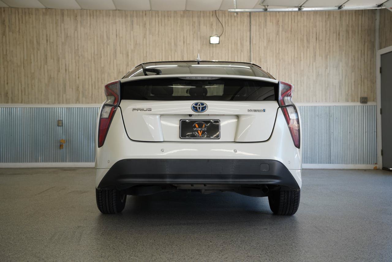 Used 2017 Toyota Prius Two w/ Prius Two Safety Plus Package FWD image 8