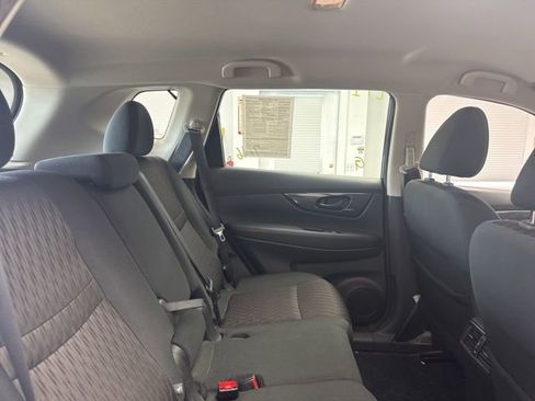 Used 2020 Nissan Rogue S image 13