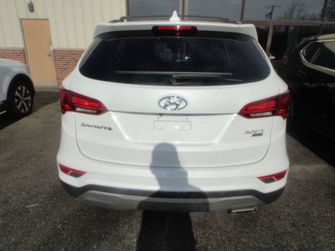 Used 2017 Hyundai Santa Fe Sport AWD/4WD image 5