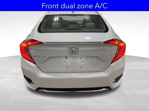 Certified 2019 Honda Civic EX image 9
