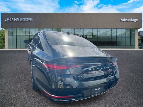 Certified 2023 Genesis G90 3.5T image 5