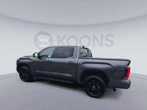 Used 2025 Toyota Tundra Limited AWD/4WD image 8