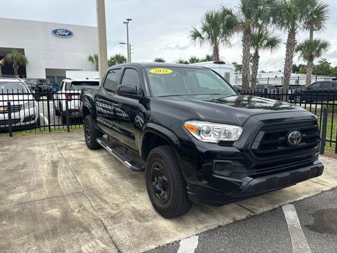 Used 2021 Toyota Tacoma SR w/ SR Convenience Package RWD image 17