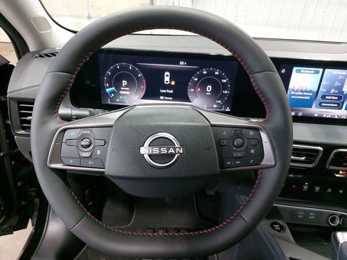 New 2026 Nissan Sentra SR w/ SR Premium Package image 17