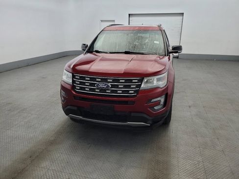 Used 2016 Ford Explorer XLT w/ Equipment Group 202A AWD/4WD image 15