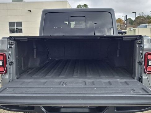 Used 2022 Jeep Gladiator Overland w/ Popular Equipment Package image 27