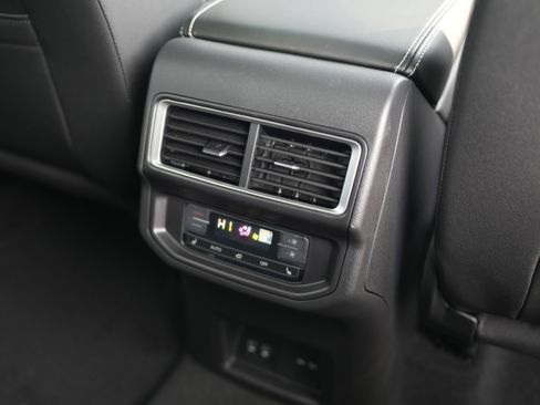 New 2026 Volkswagen Atlas Peak Edition image 31