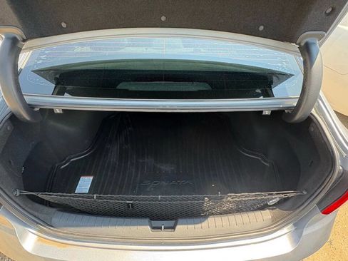 Used 2017 Hyundai Sonata Sport 2.0T image 9