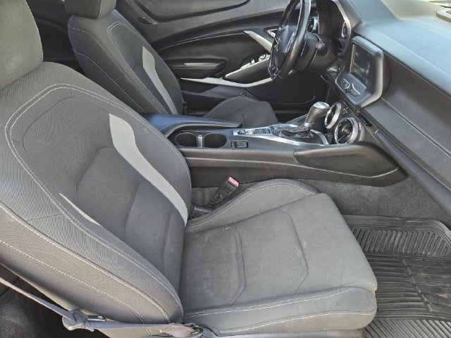 Used 2016 Chevrolet Camaro LT RWD image 13