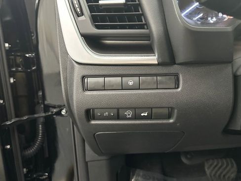 Used 2023 Nissan Rogue SV w/ SV Premium B Package AWD/4WD image 27