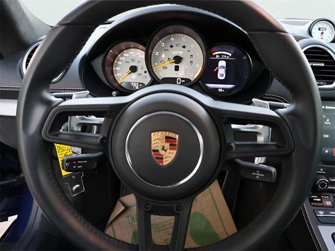 Used 2022 Porsche 718 Cayman GT4 image 23