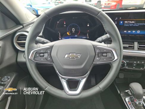 Used 2025 Chevrolet Trax ACTIV w/ Driver Confidence Package FWD image 10