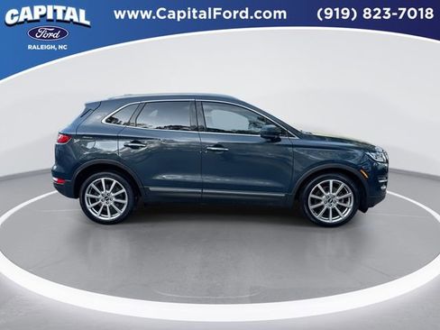 Used 2019 Lincoln MKC Reserve image 9
