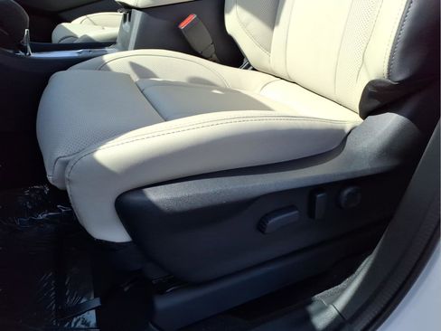 New 2026 Subaru Ascent Limited image 11