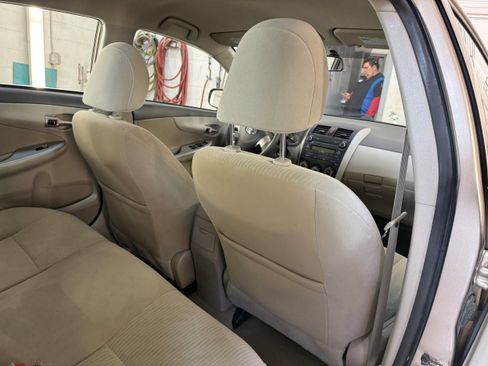 Used 2010 Toyota Corolla LE image 13