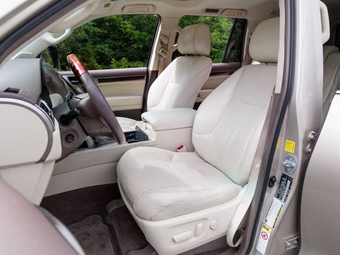 Used 2010 Lexus GX 460 w/ Comfort Plus Pkg AWD/4WD image 10