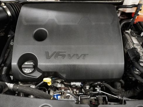 Used 2023 Buick Enclave Essence w/ Experience Buick Package image 9