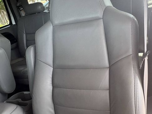 Used 2005 Ford Excursion XLT AWD/4WD image 26