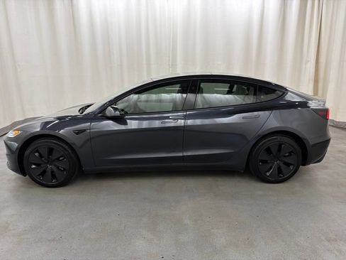 Used 2025 Tesla Model 3 RWD image 3
