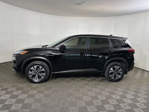 Used 2023 Nissan Rogue SV image 6