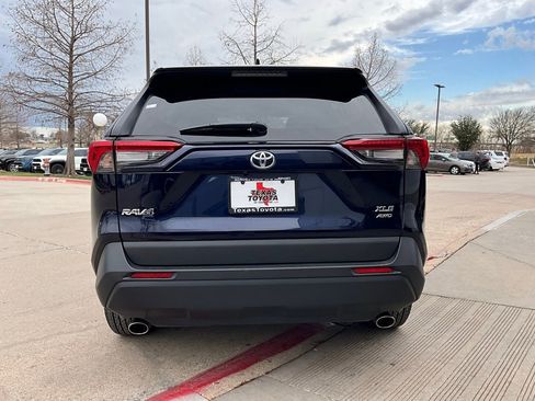 Used 2025 Toyota RAV4 XLE image 7