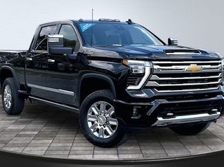 New 2026 Chevrolet Silverado 2500 High Country w/ High Country Premium Package AWD/4WD video 2