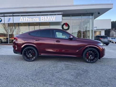 New 2026 BMW X6 xDrive40i w/ Climate Comfort Package image 9