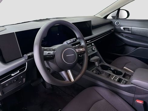 Used 2025 Hyundai Sonata SE image 11