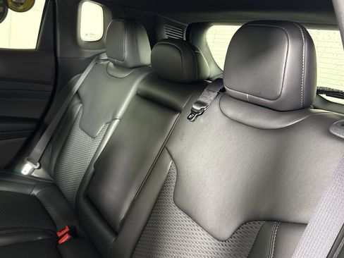 New 2026 Jeep Compass Latitude image 10