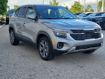 Used 2025 Kia Seltos LX