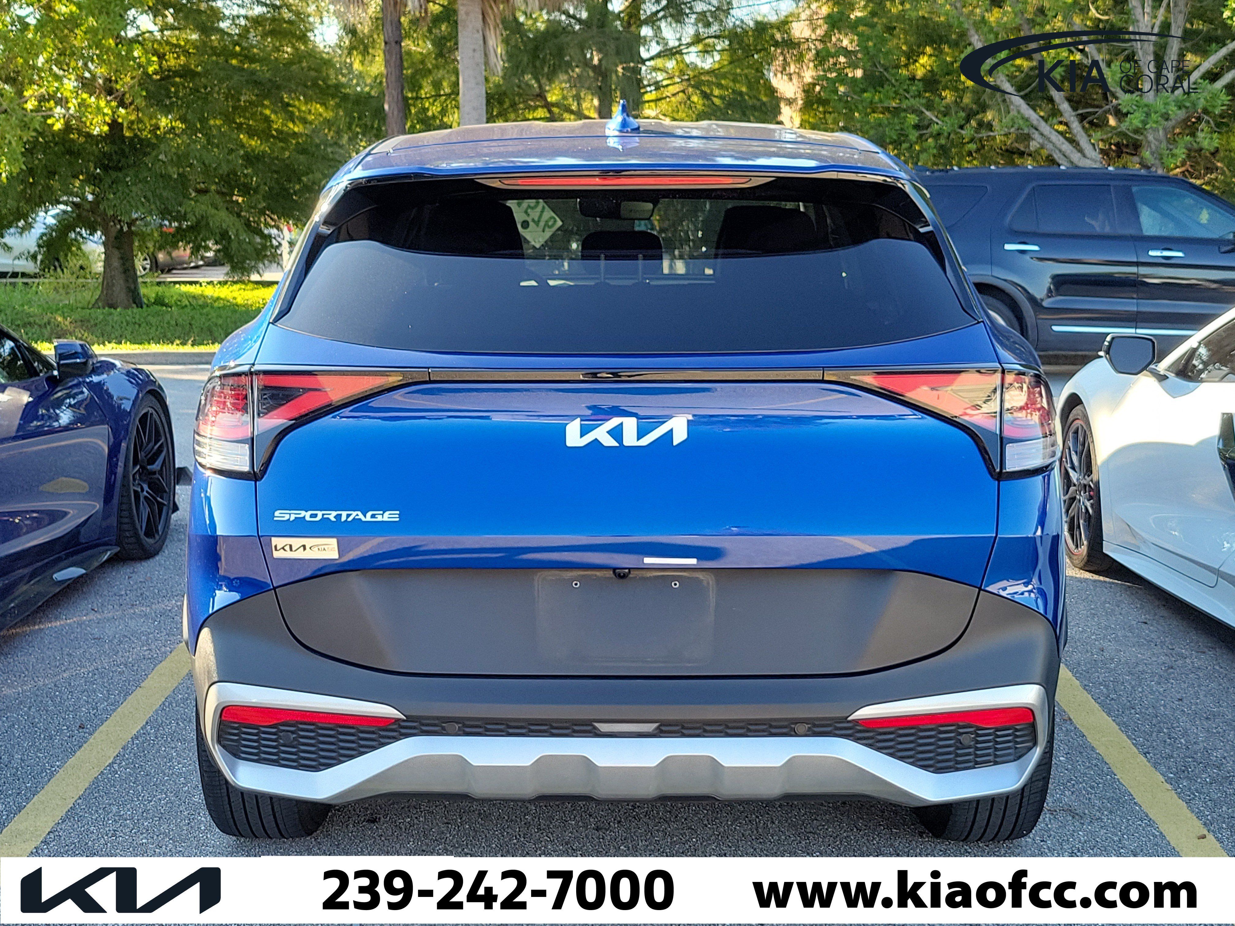 Used 2024 Kia Sportage EX FWD image 5