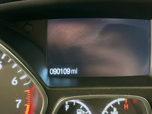 Used 2018 Ford Escape SEL image 19