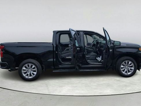 Used 2021 Chevrolet Silverado 1500 Custom RWD image 14