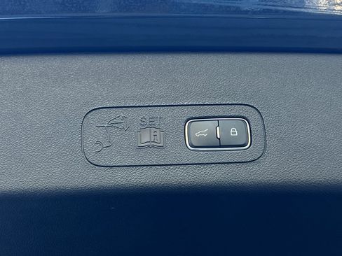 Used 2022 Lincoln Aviator Reserve image 18