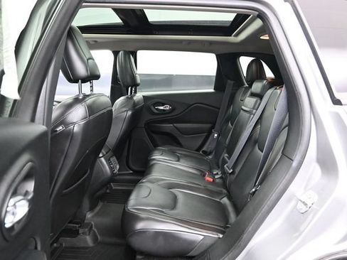 Used 2017 Jeep Cherokee High Altitude AWD/4WD image 20
