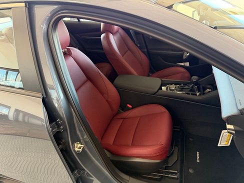 New 2026 MAZDA MAZDA3 Carbon image 19