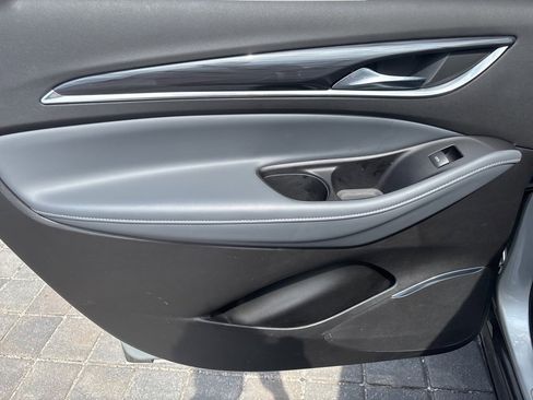 Used 2019 Buick Enclave Premium w/ Experience Buick Package image 25