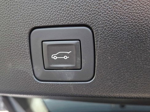 Used 2025 Buick Encore GX Preferred w/ Advanced Technology Package AWD/4WD image 28