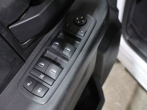 Used 2019 RAM 1500 Tradesman w/ Tradesman SXT Package image 14