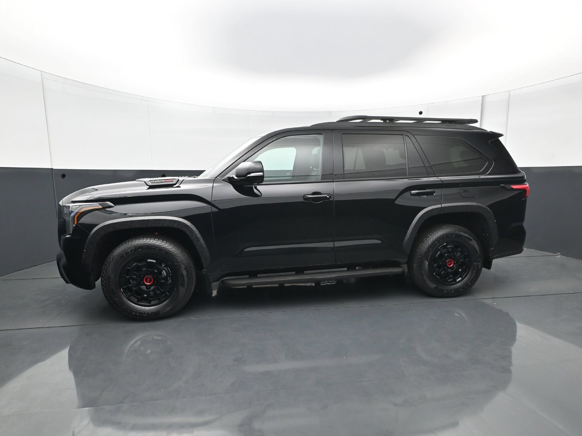 Used 2025 Toyota Sequoia TRD Pro AWD/4WD image 3