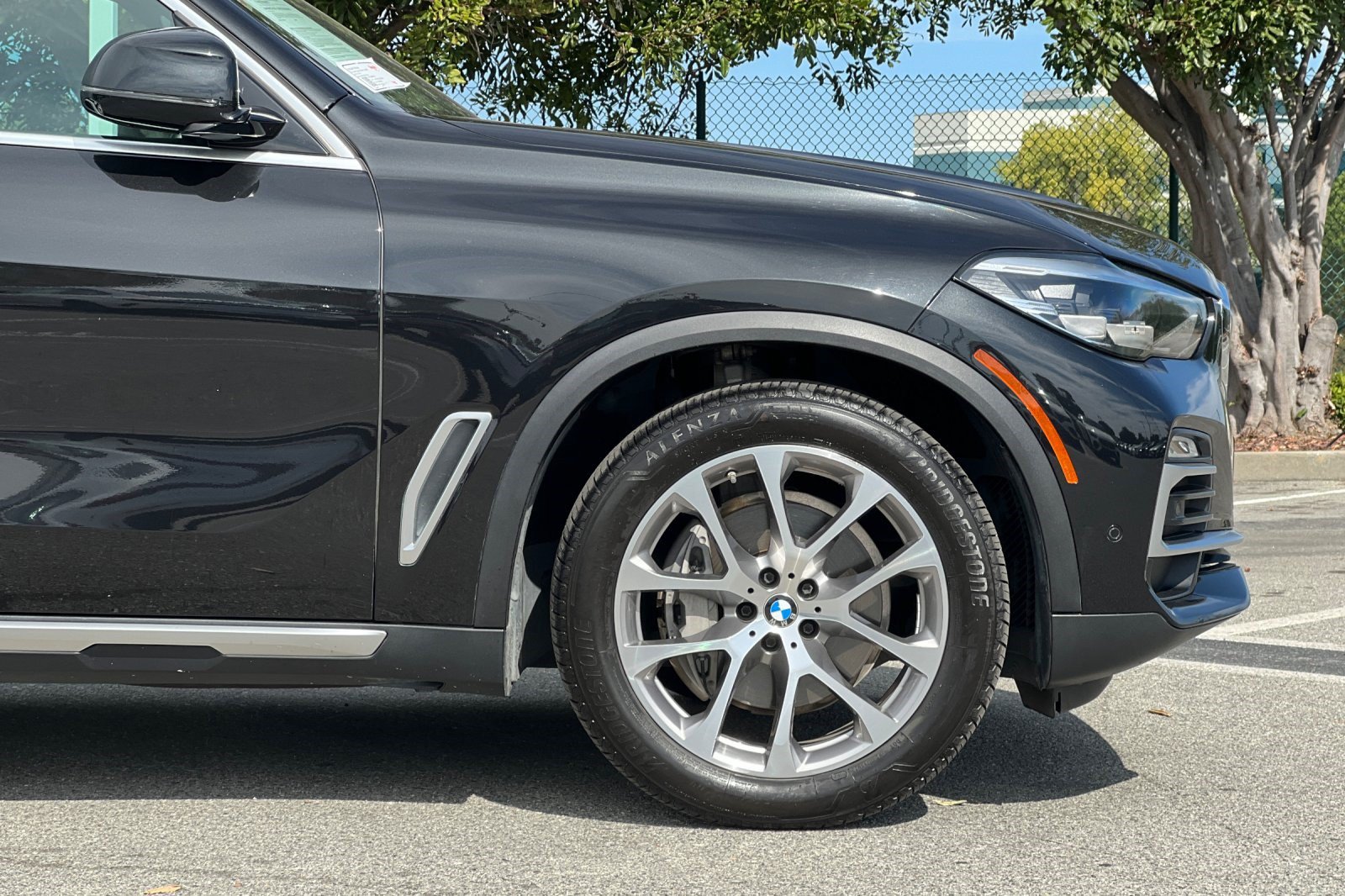Used 2020 BMW X5 xDrive40i w/ Premium Package AWD/4WD image 36