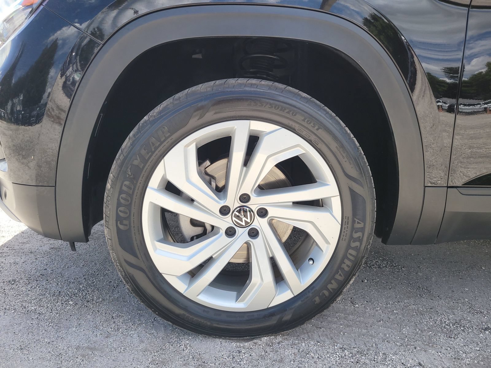 Used 2021 Volkswagen Atlas SE w/ Towing Package FWD image 7