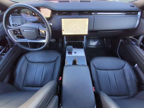 Used 2025 Land Rover Range Rover Long Wheelbase SE AWD/4WD image 26